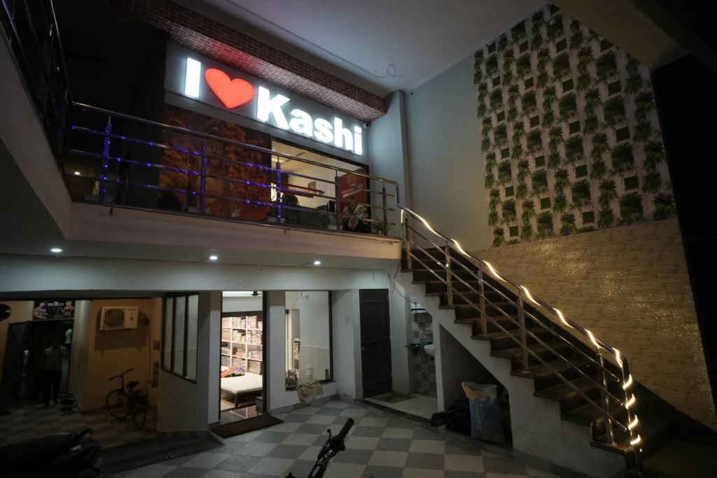 Varanasi Hotel booking near Kashi Vishwanath Temple